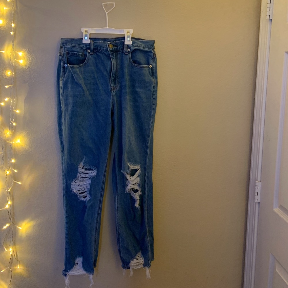 American Eagle Ripped Mom Jeans
